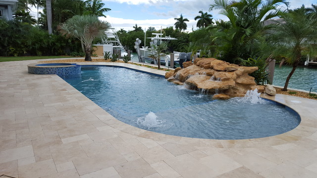 Key Colon Beach 12th traditional-swimming-pool-and-hot-tub