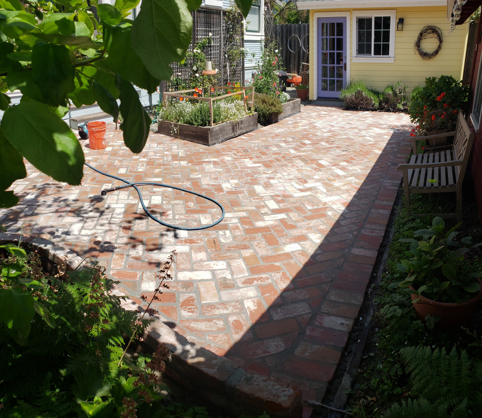 Brick Patio In Santa Cruz