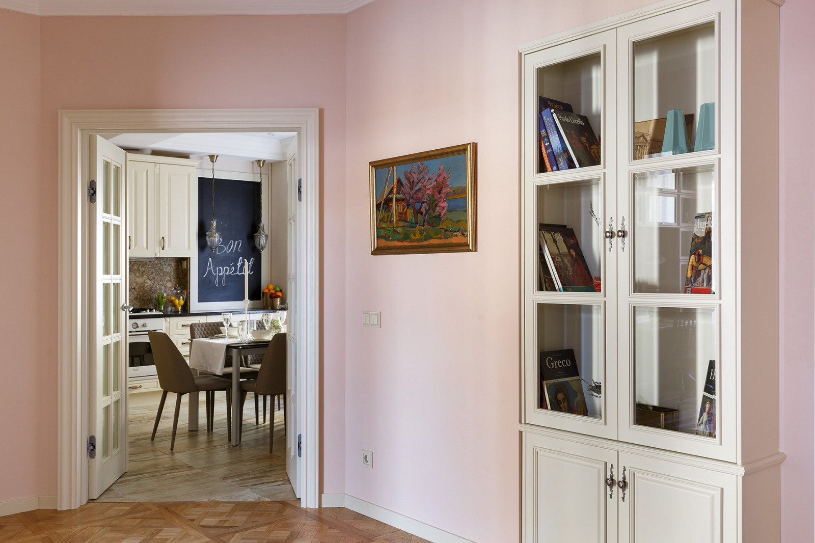 Современная классика в центре Санкт-Петербурга