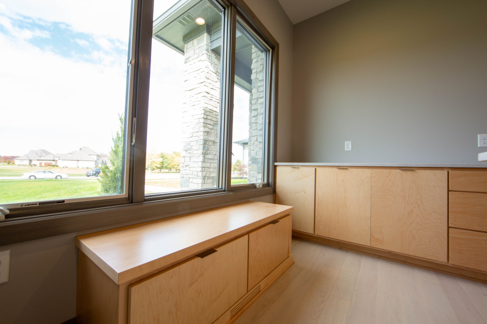 Inspiration for a modern home design remodel in Indianapolis