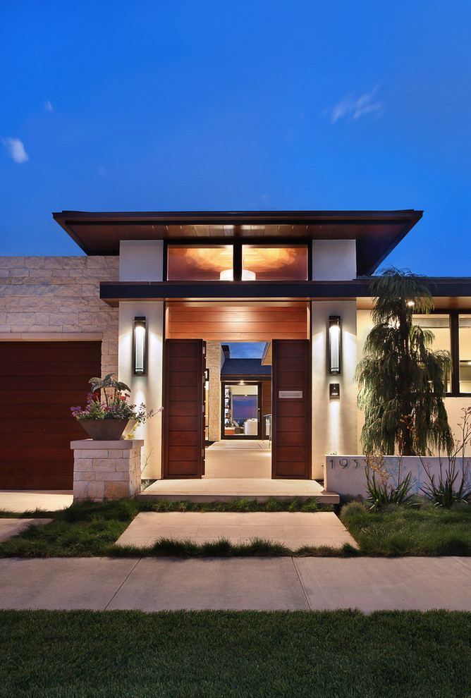 Design ideas for a contemporary front door in Orange County.