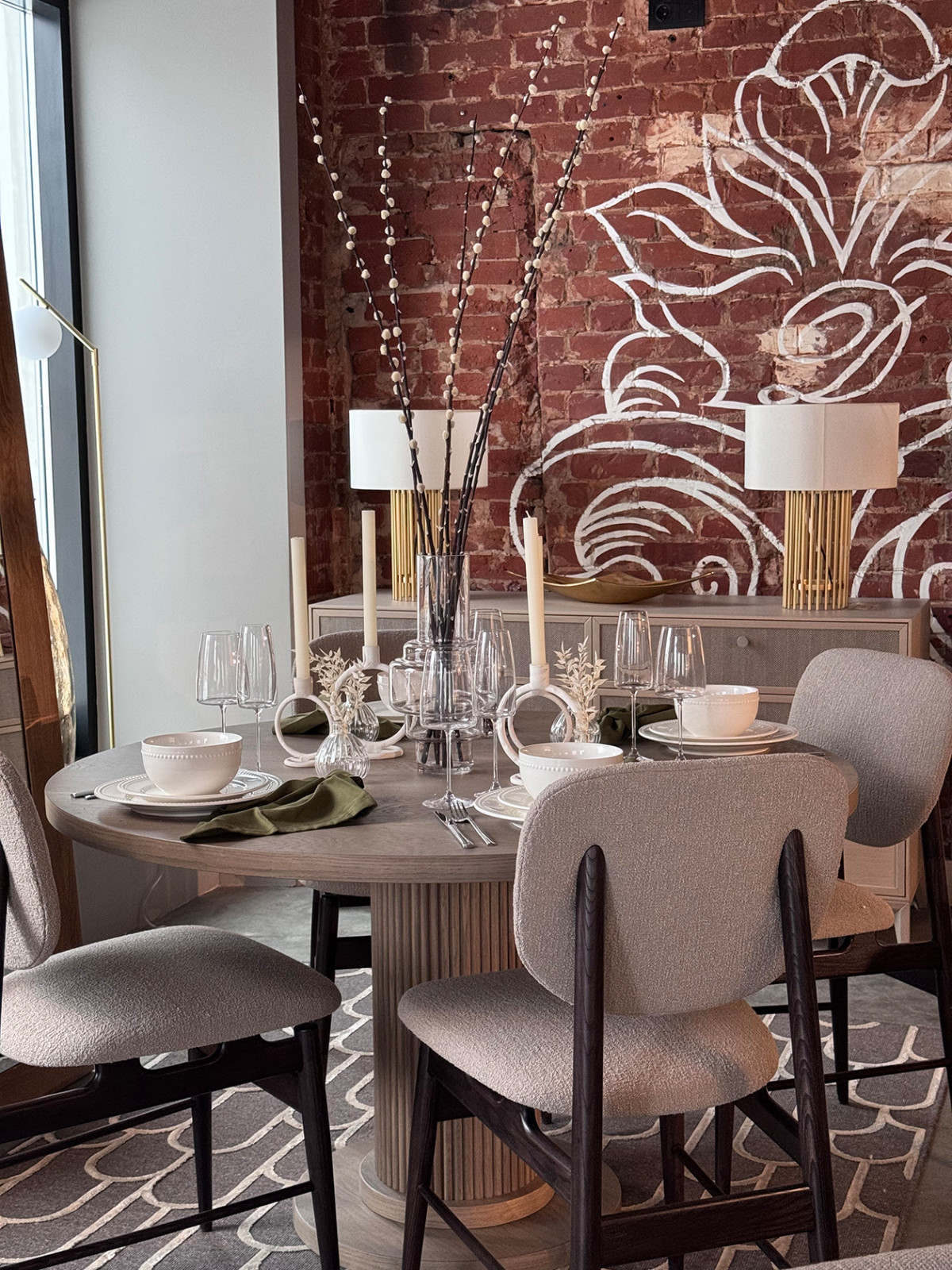 Оформление мебельного шоу-рума