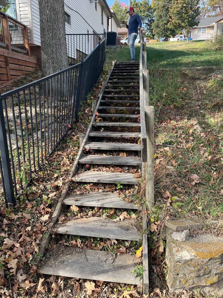 Ramp/Stair Building in Lake Waukomis, MO