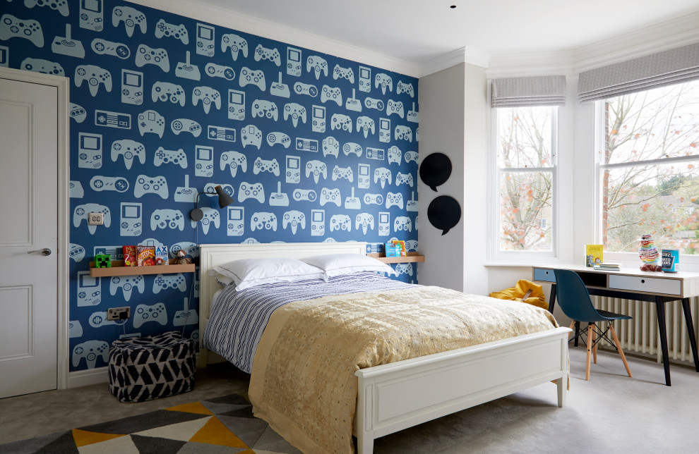 Inspiration for a classic kids' bedroom in London.