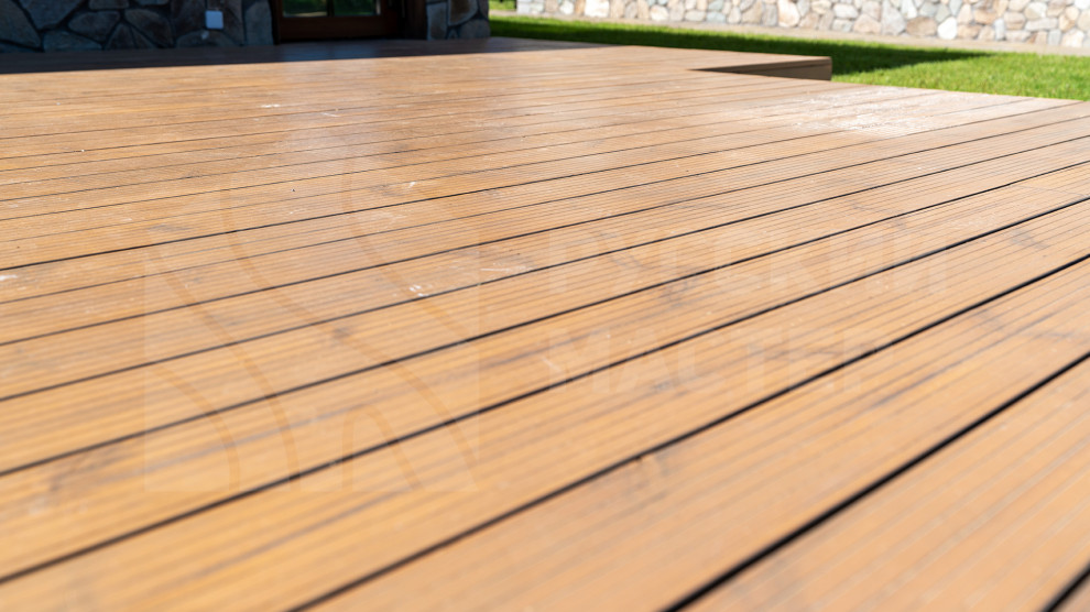 Дом в стиле шале на берегу Правдинского озера