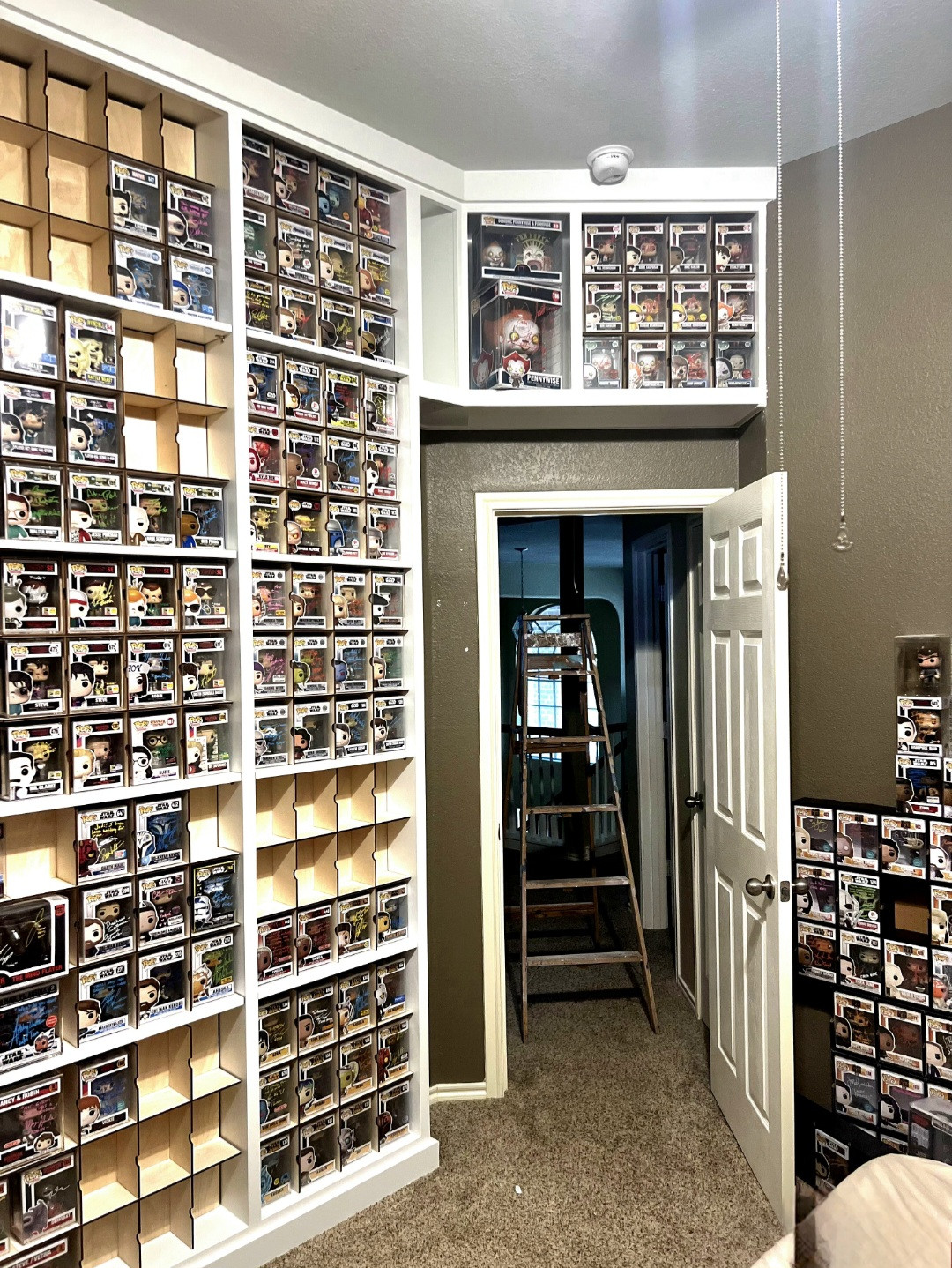 Art Figurine POP and LEGO display cabinets