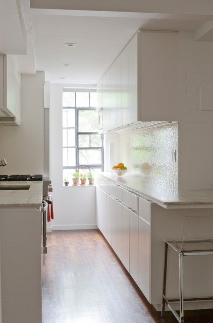 Apartment combination, NYC contemporaneo-cucina