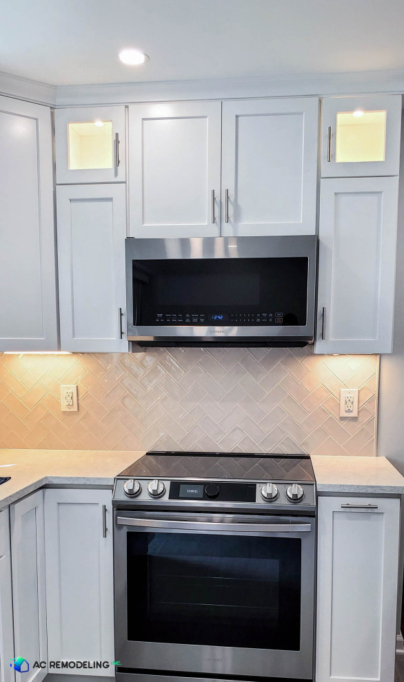 Inspiration for a transitional kitchen remodel in DC Metro