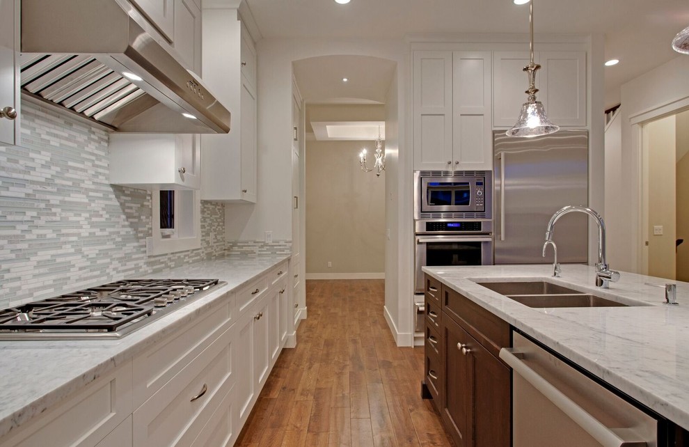 Transitional kitchen photo in Calgary