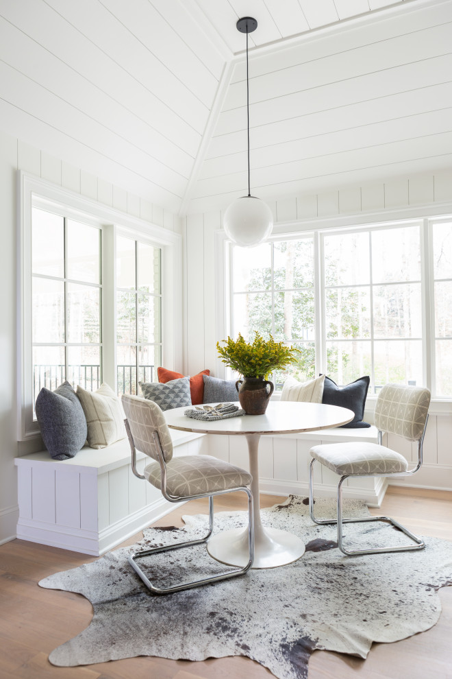 Inspiration for a transitional kitchen remodel in Atlanta