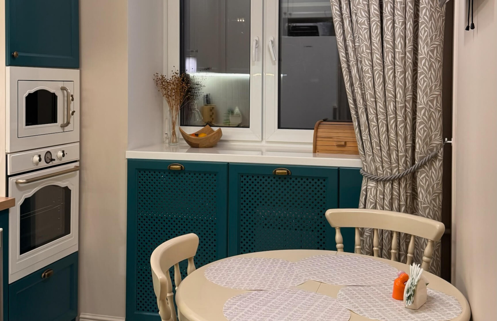 Кухонный гарнитур Хвоя от дизайнера