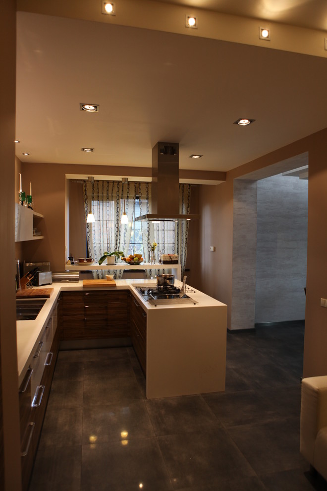 Загородный дом. Симферопольское шоссе.