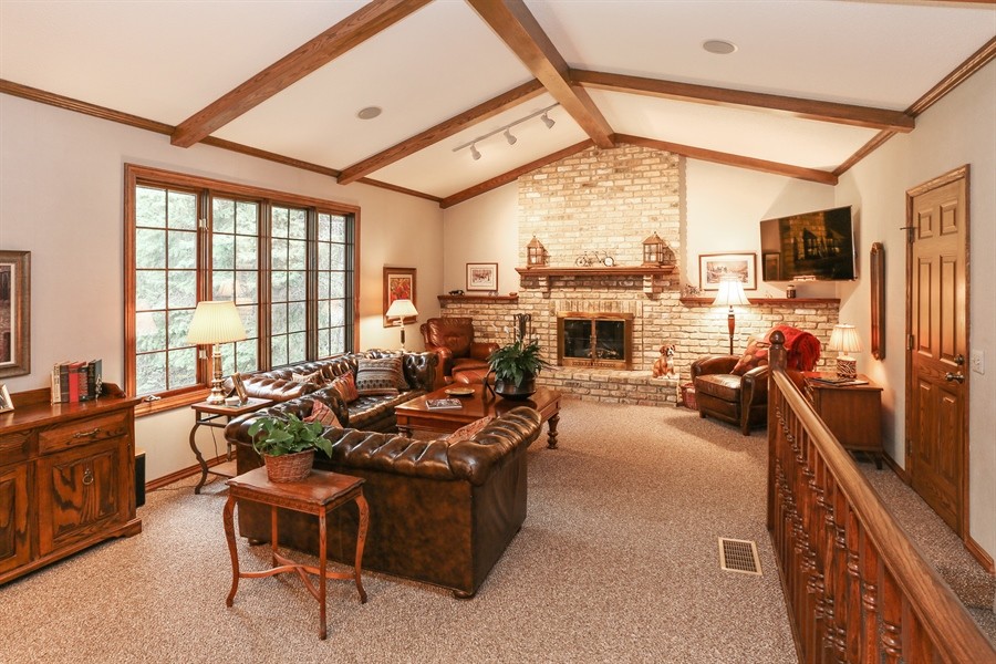 Paint woodwork white?