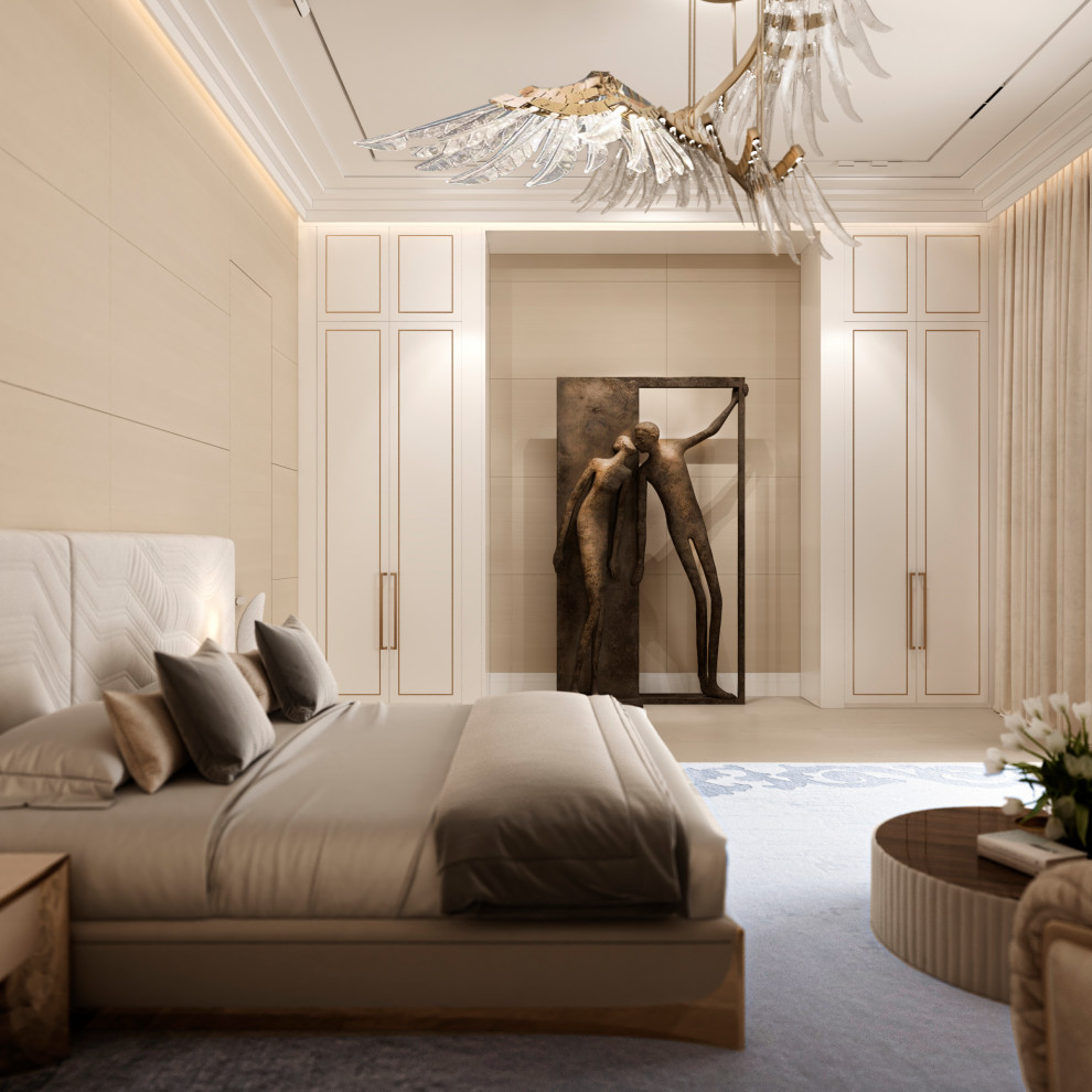 Мастер-спальня в частном доме с бассейном