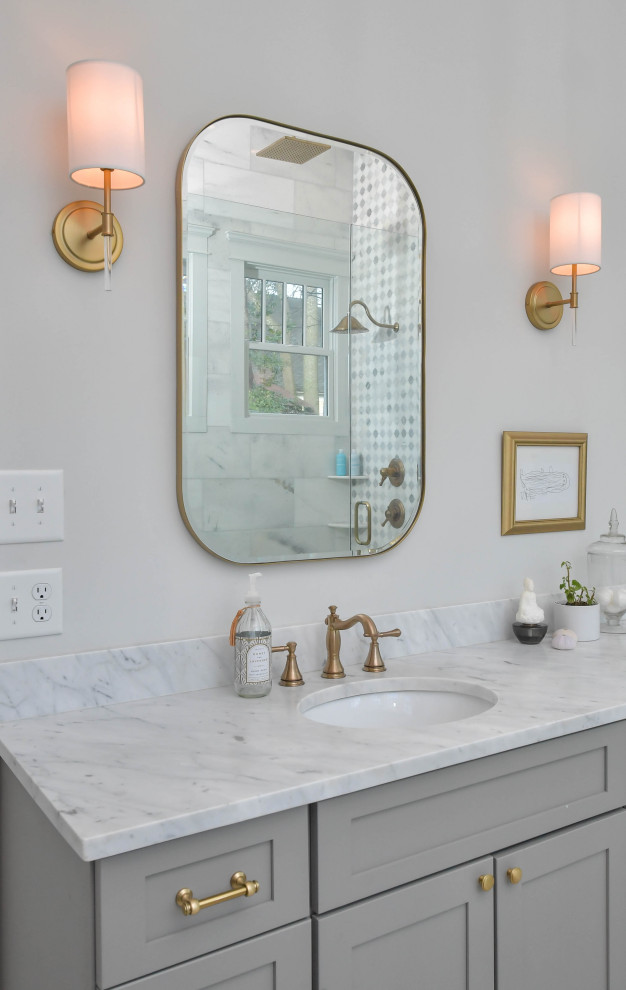 Transitional home design photo in Atlanta