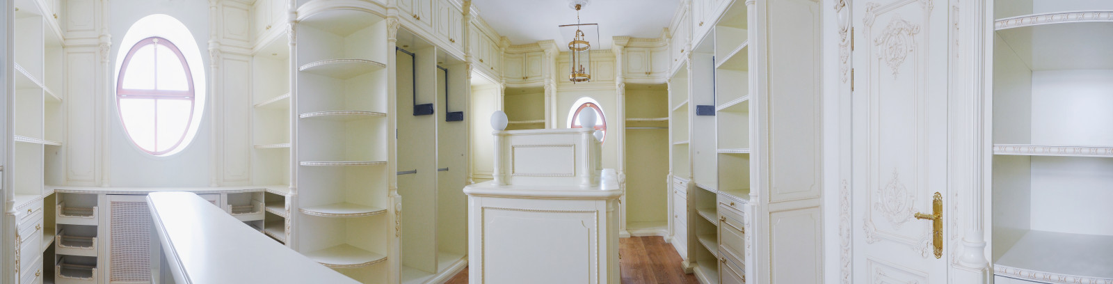 Гардеробная в Классическом стиле