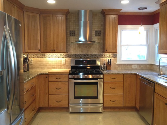KraftMaid Briarwood Cherry Natural