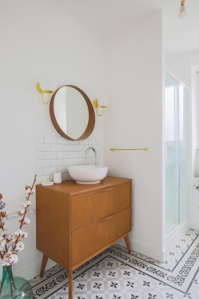 Design ideas for an eclectic bathroom in Rennes.