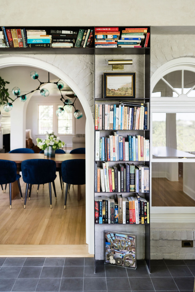 Home design - transitional home design idea in Austin