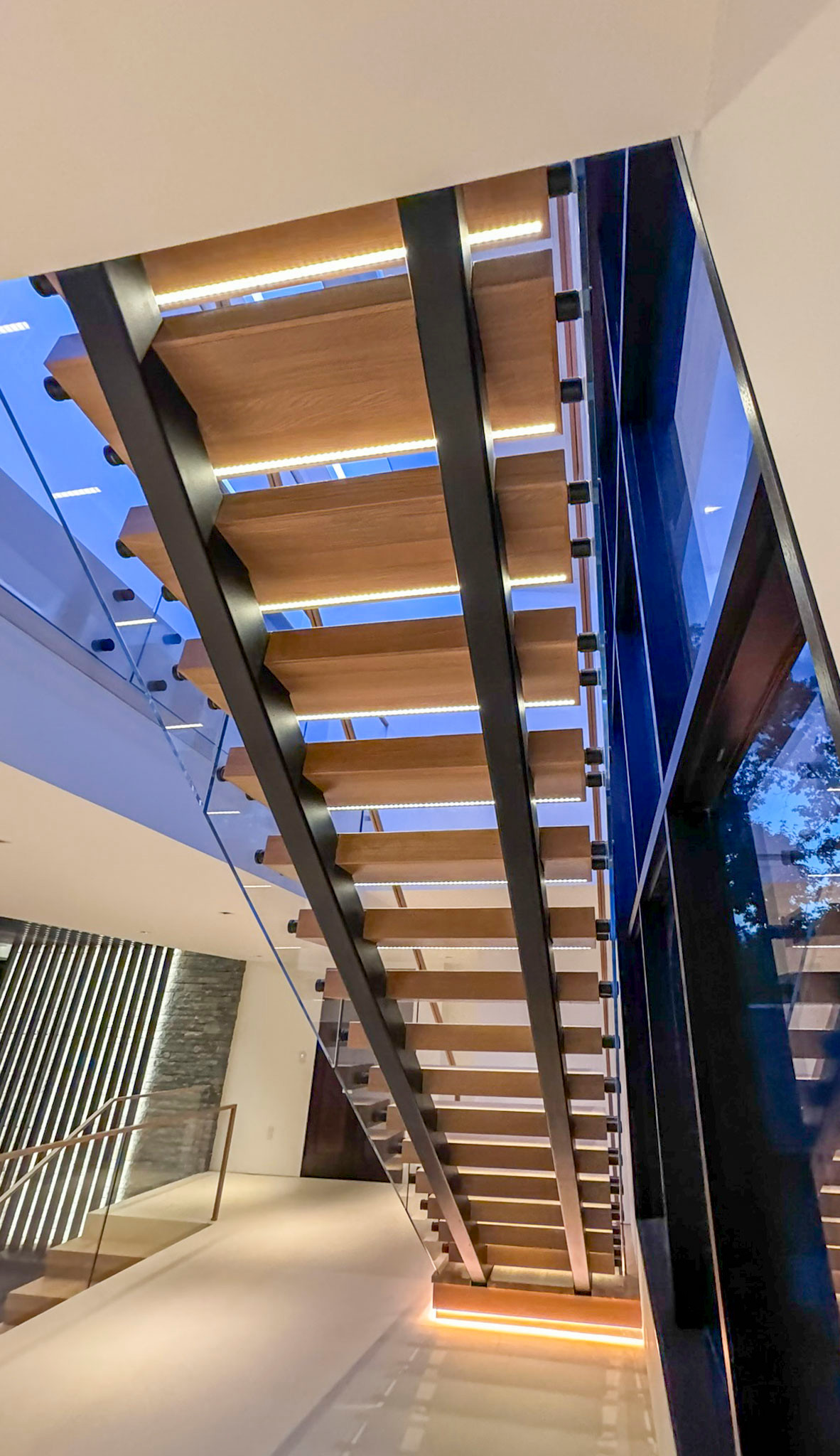 126_Visually Open and Light Contemporary Staircase, Mclean, VA 22102
