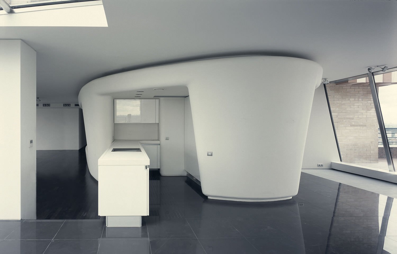 Интерьер пентхауса в жилом комплексе «Алые паруса»