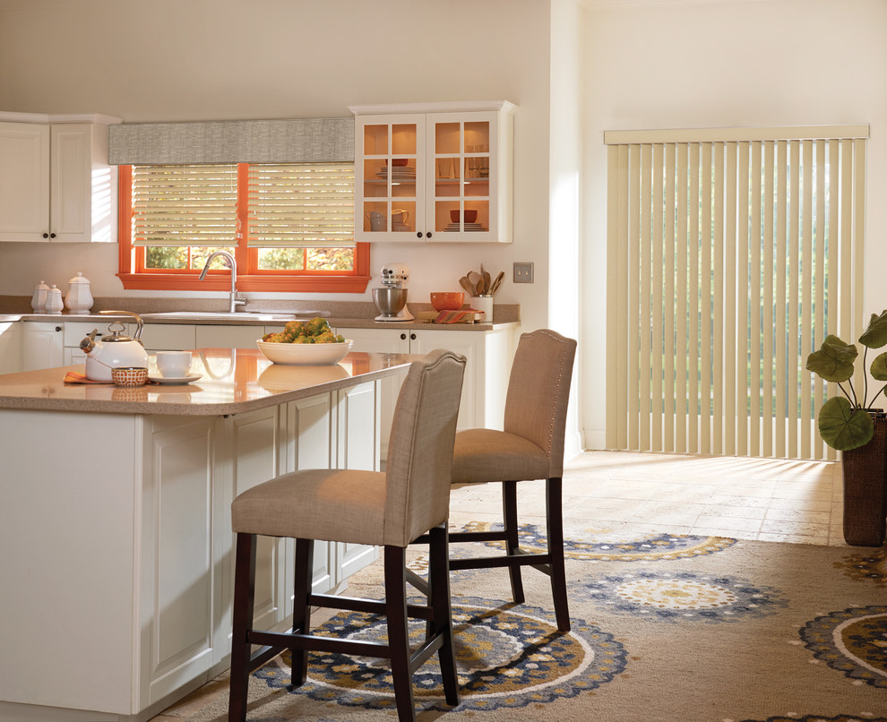 Transitional kitchen photo in Phoenix
