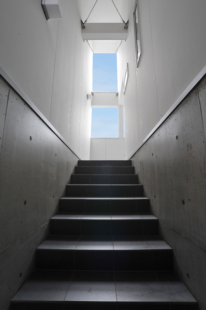 混構造の家 moderno-escalera