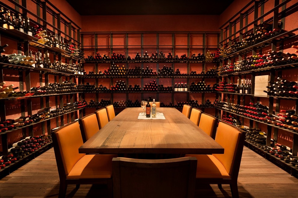 This is an example of an arts and crafts wine cellar in Orlando.