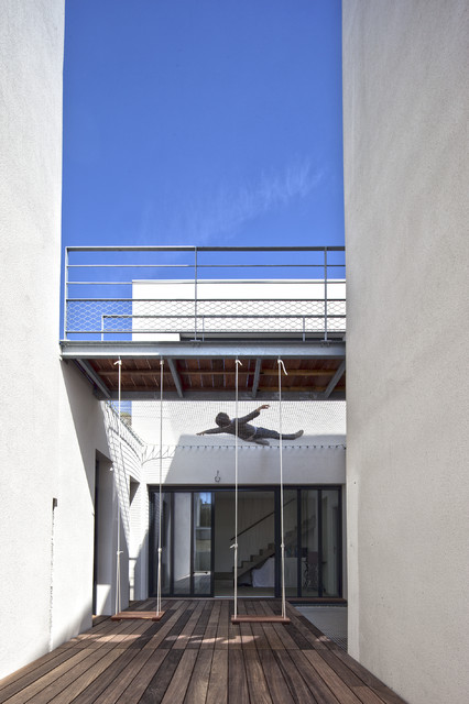 Maison CS2 contemporaneo-terraza-y-balcon