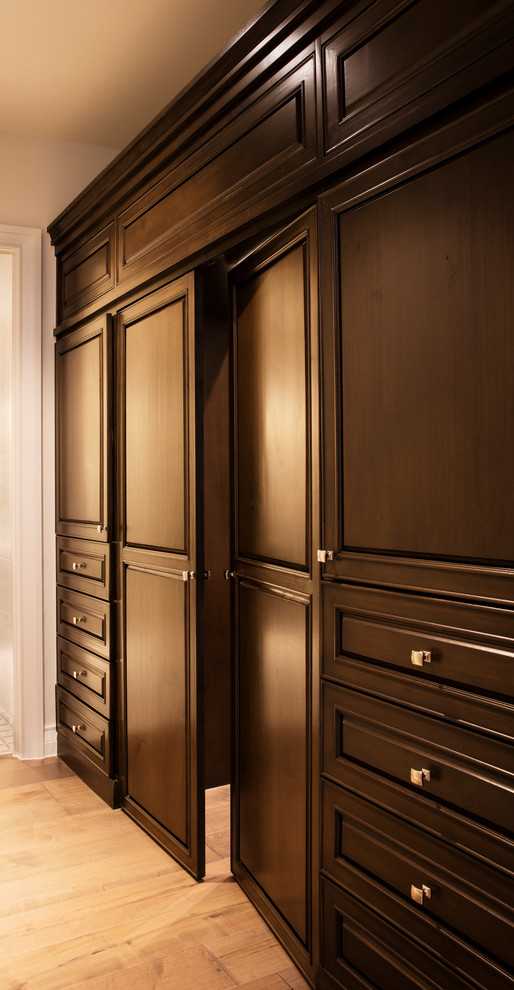 Inspiration for a large transitional home design remodel in Austin
