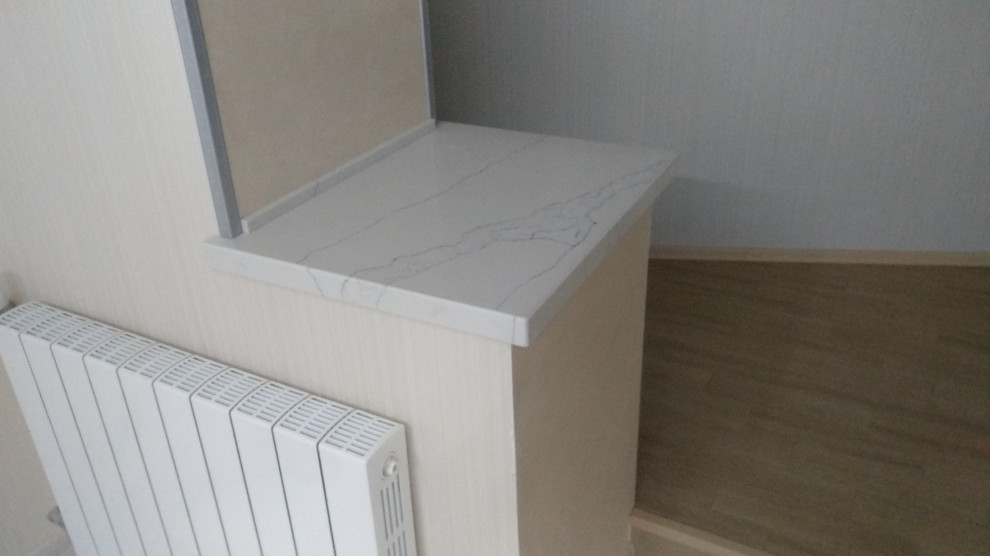 Столешница с стеновой панелью из кварца 20мм.