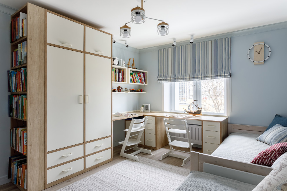 This is an example of a transitional home design in Moscow.