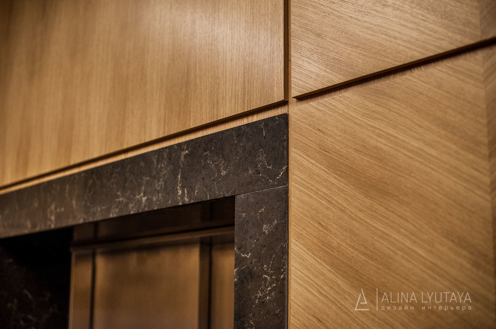 Холл в жилом доме в Москве