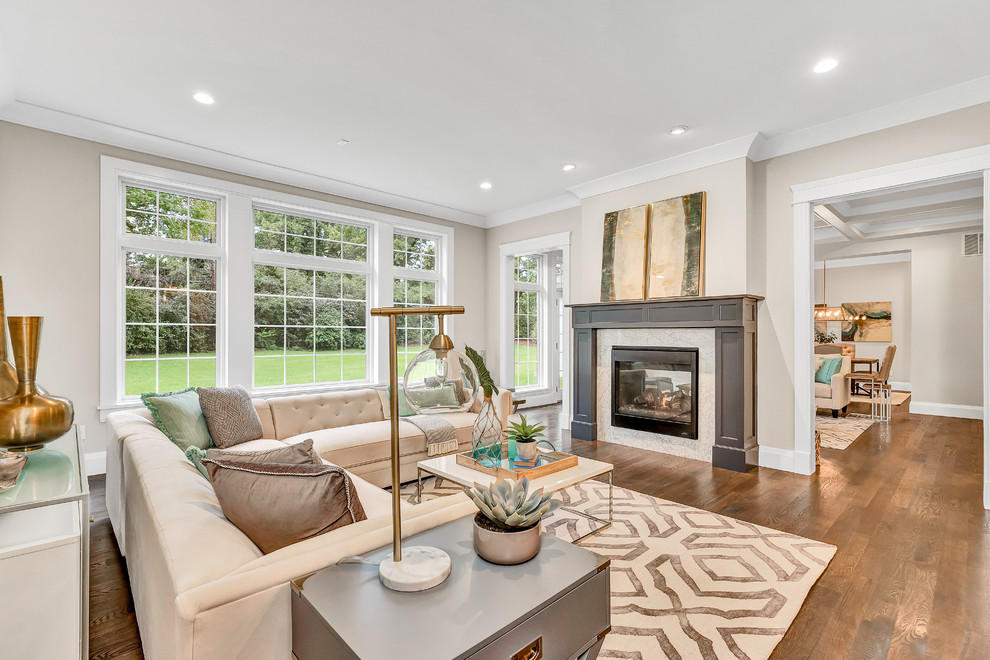 Home design - transitional home design idea in St Louis