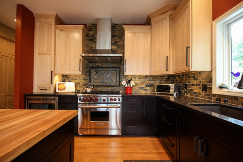 Stylish two-tone RTA cabinet combinations that define modern Canadian kitchens.