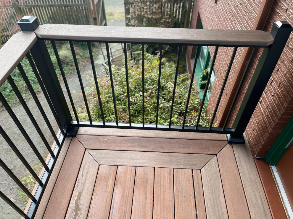Inspiration for a medium sized classic back first floor metal railing terrace in Seattle.