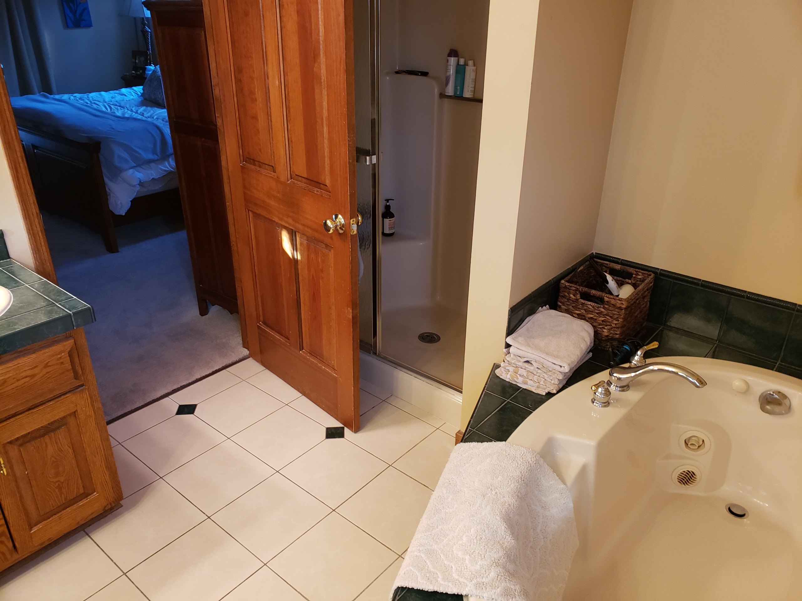 New Berlin Residence - Kitchen and Master Bath Remodel