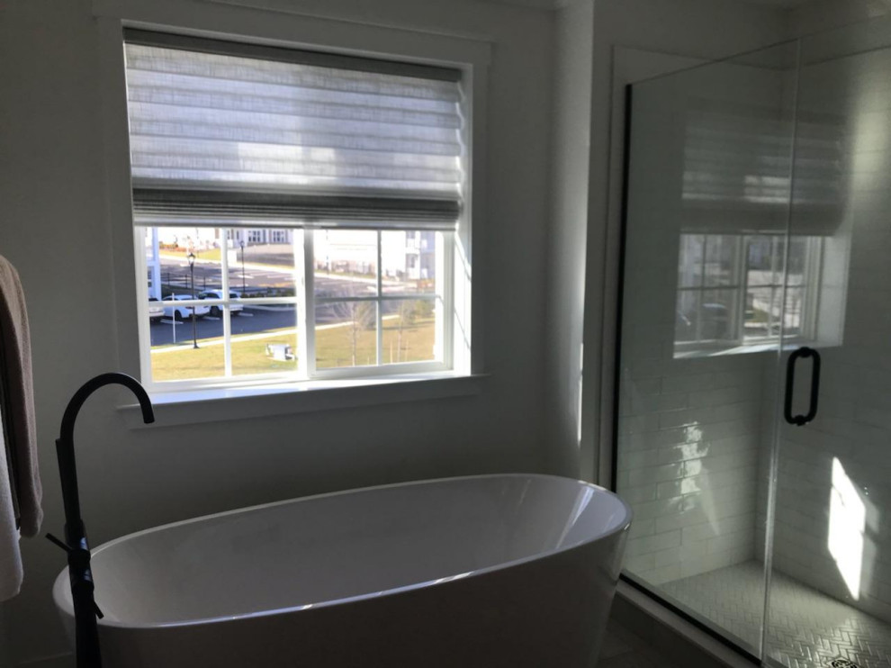 Alustra Vignette Modern Roman Shade
