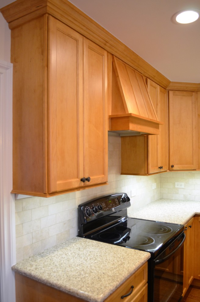 Inspiration for a transitional kitchen remodel in Chicago