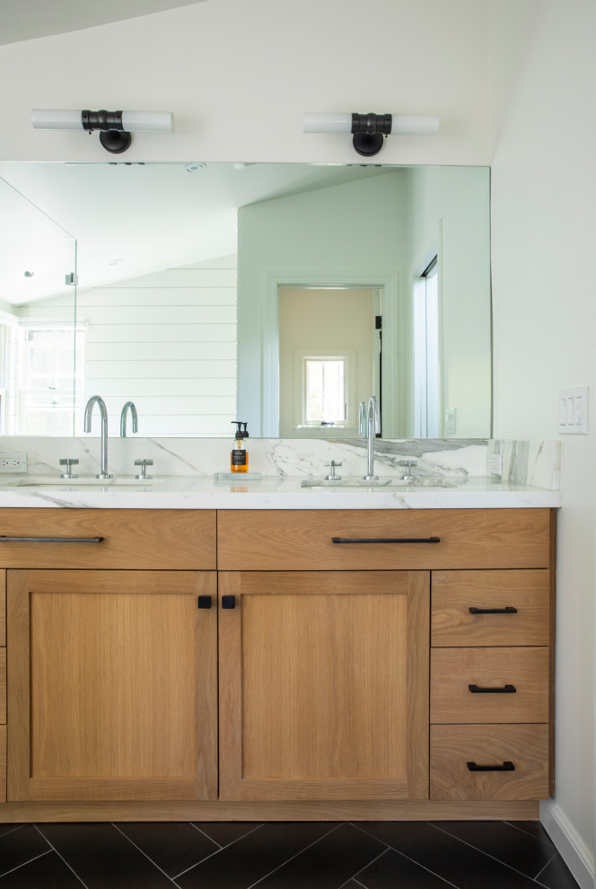 Medium sized classic ensuite bathroom in San Francisco with shaker cabinets, beige cabinets, a submerged sink, marble worktops, white worktops, double sinks and a built in vanity unit.