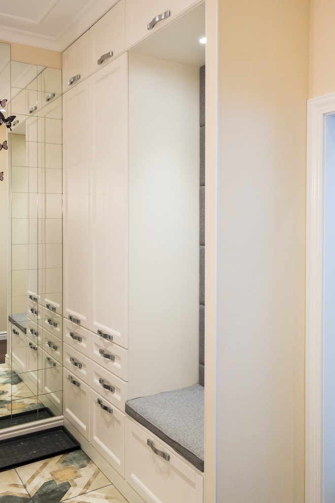 Шкафы в стиле неоклассика