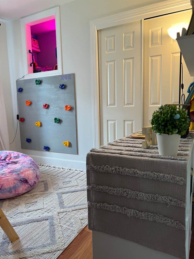 Valley Cottage, Girl's Bedroom