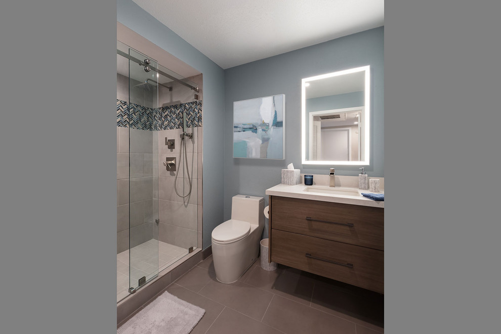 Mid-sized trendy master single-sink bathroom photo in Los Angeles with an undermount sink, quartz countertops, white countertops and a built-in vanity