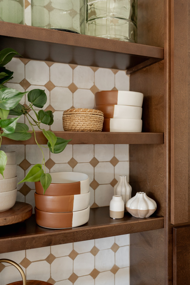 Inspiration for a transitional home design remodel in Phoenix