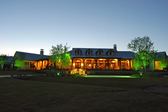 Rustic ranch done with elegance rustikt-hus-og-facade