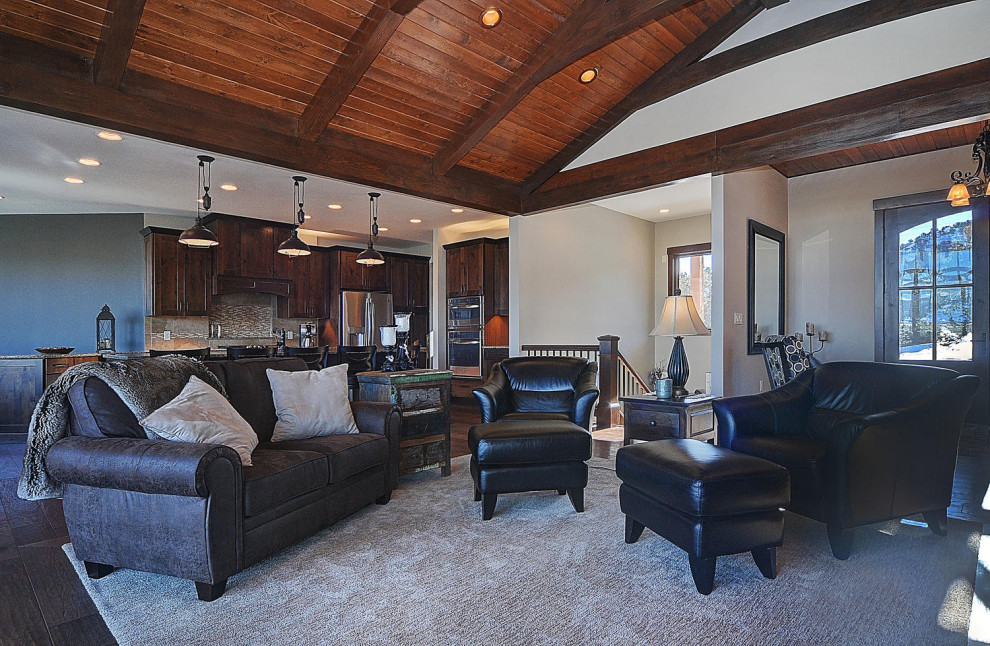 Home design - rustic home design idea in Denver