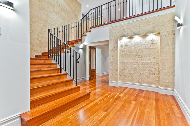 Interior contemporary-trappa