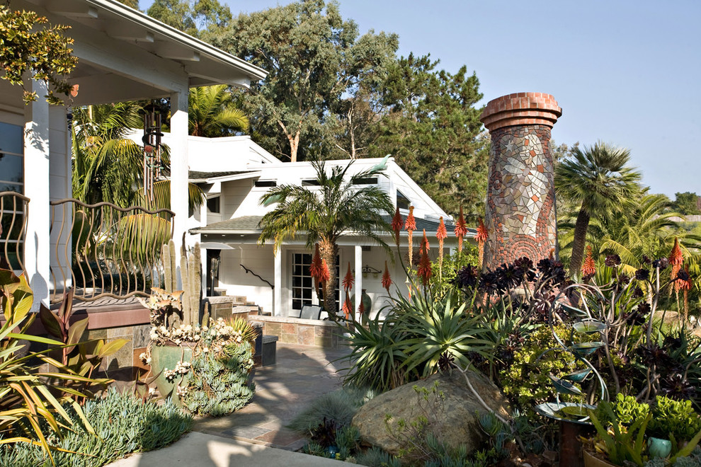 Inspiration for a tropical landscaping in San Diego.