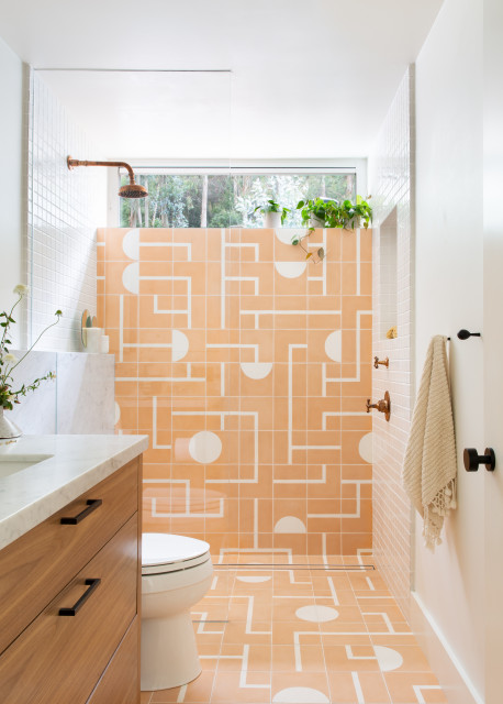 Forest Knolls Makeover modern-badezimmer