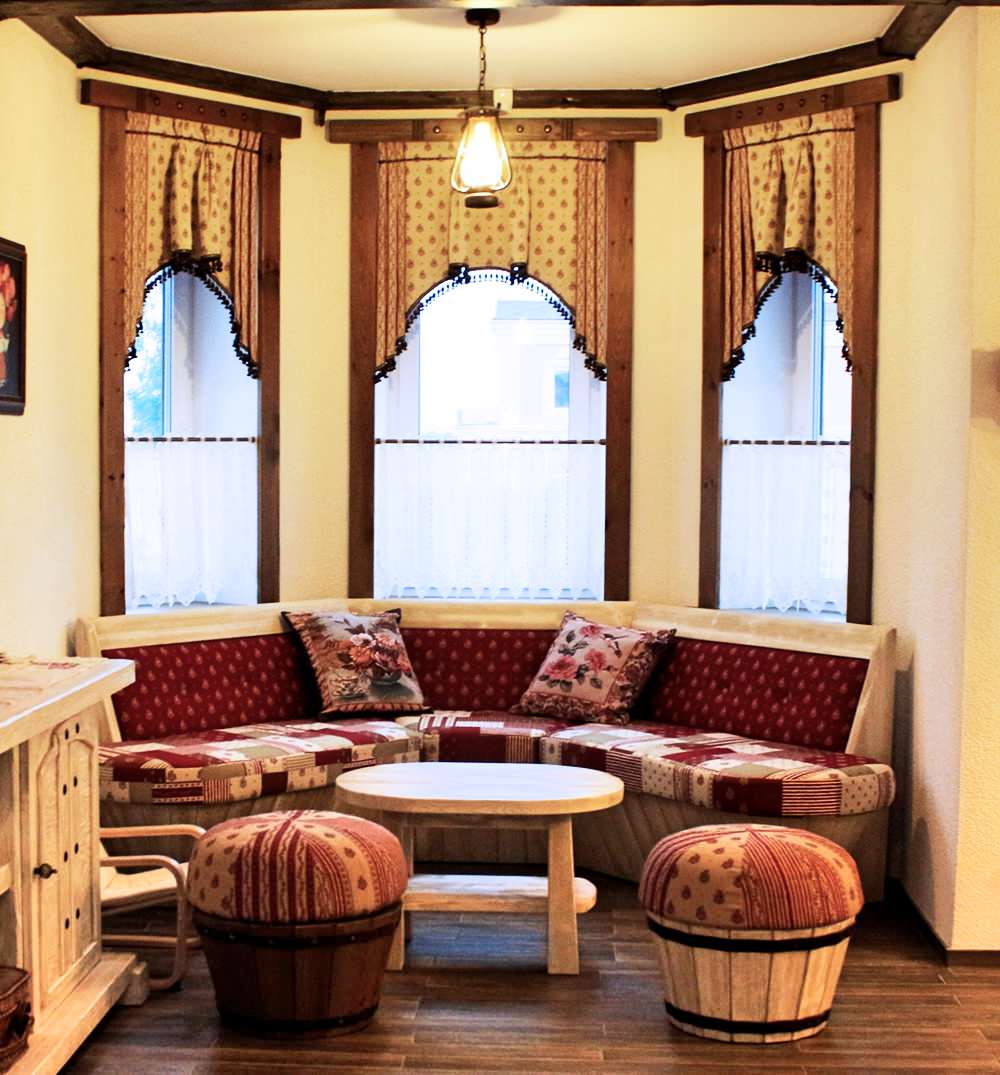 Шторы с ламбрекенами